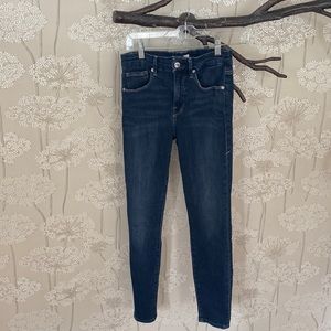 Good American - Dark jeans